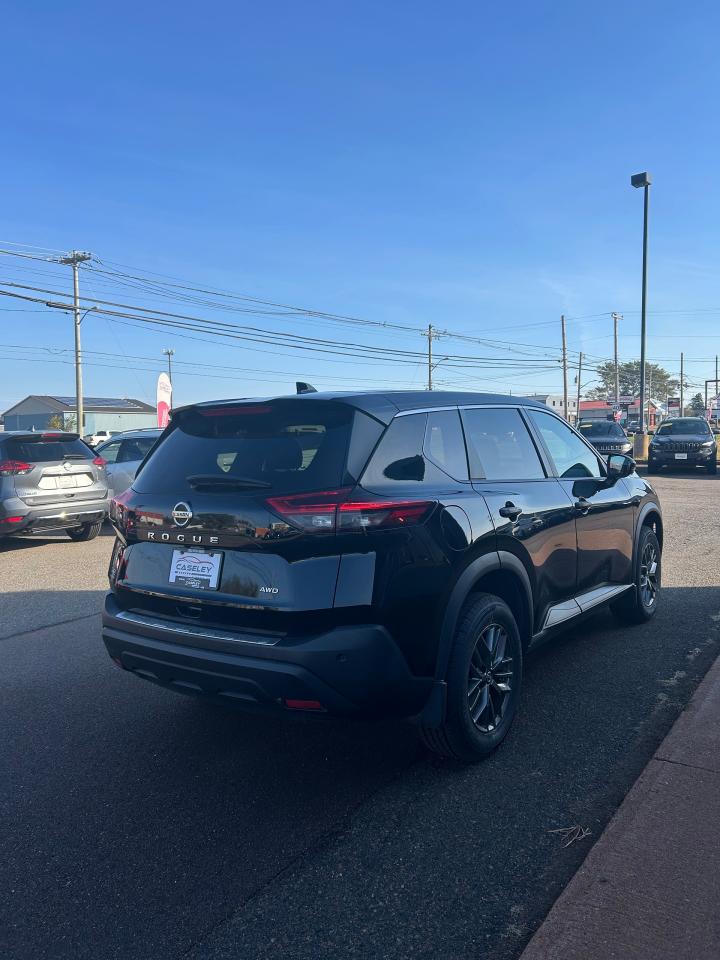 2021 Nissan Rogue S Photo3