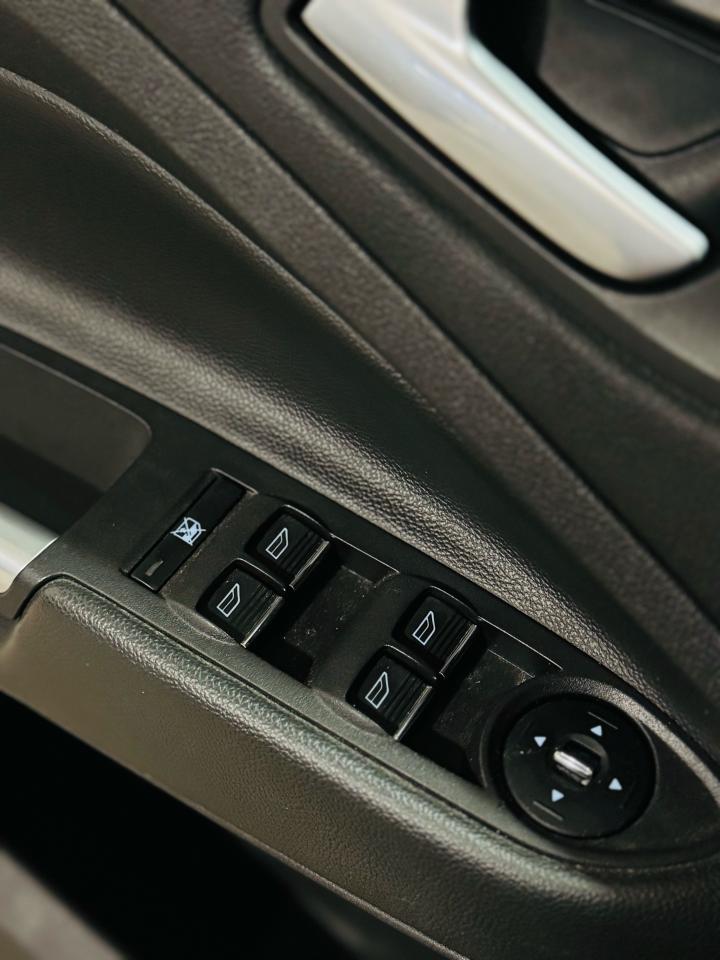 2013 Ford Escape SE - Photo #9