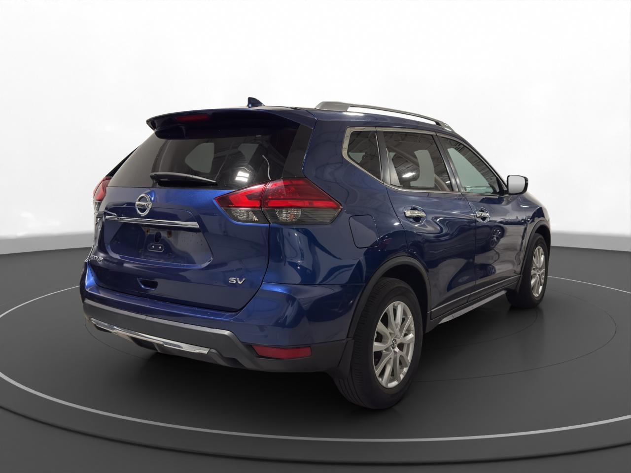 2017 Nissan Rogue SV - Photo #7