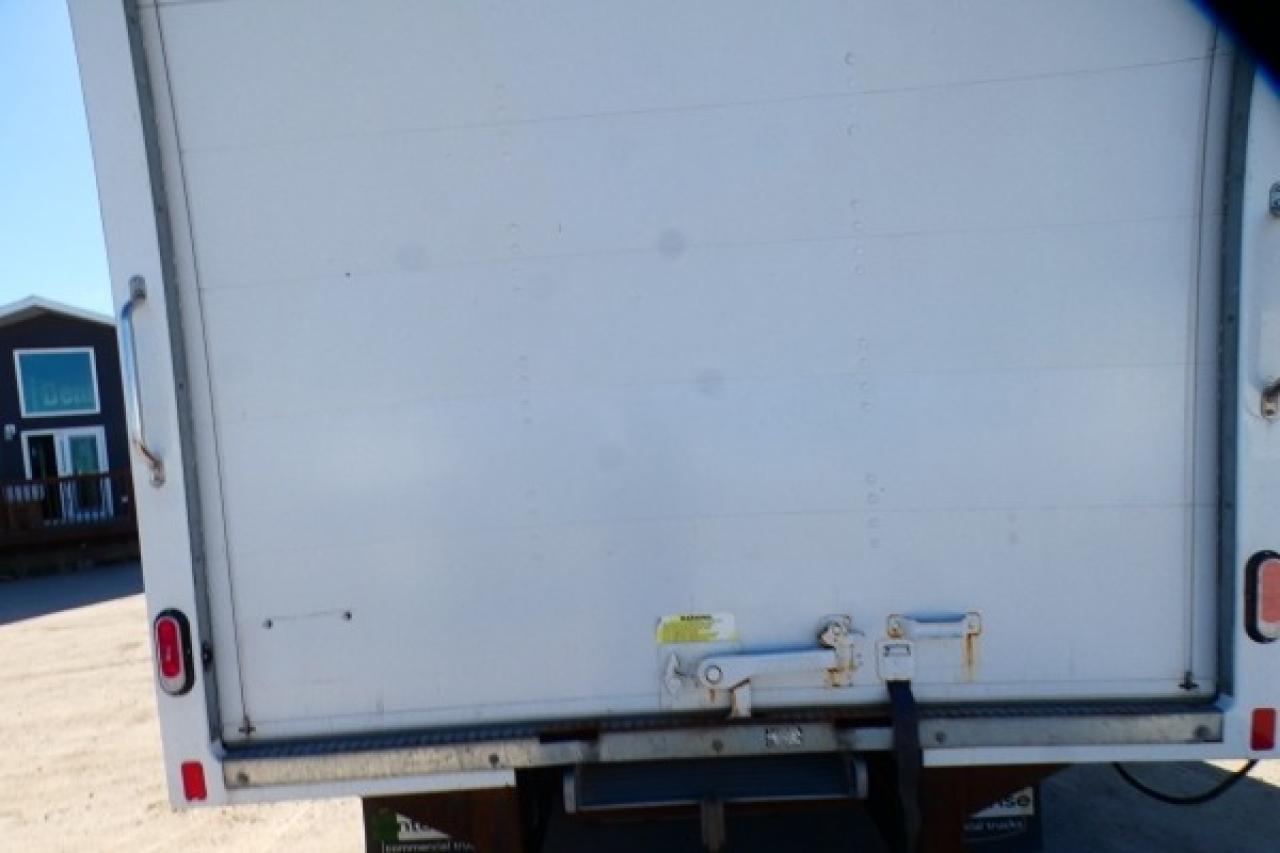 2023 Ford E-450 Unicell Cube Van DRW w/cloth seats - Photo #40