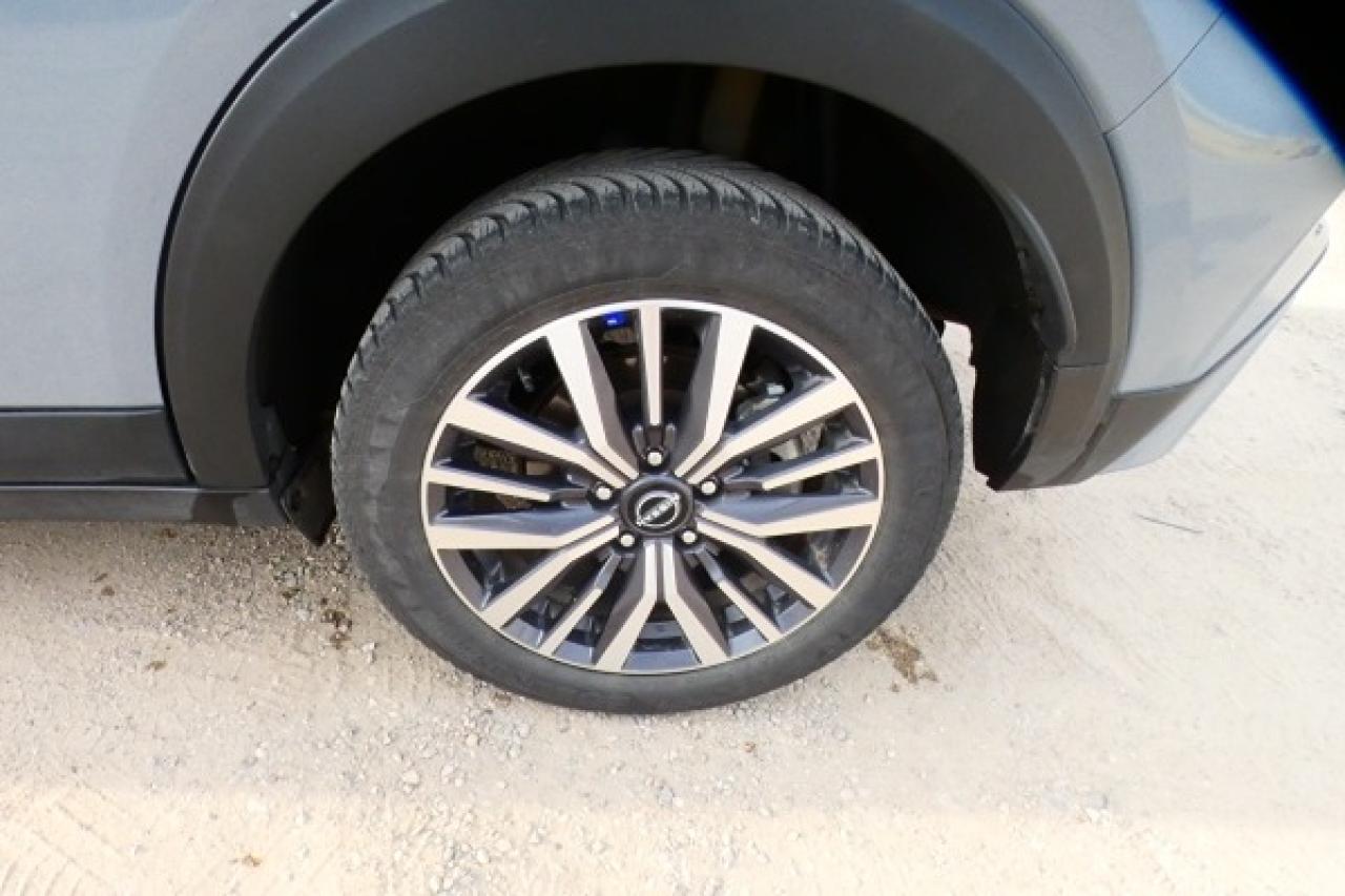 2024 Nissan Kicks SV w/Htd cloth, BUC - Photo #15