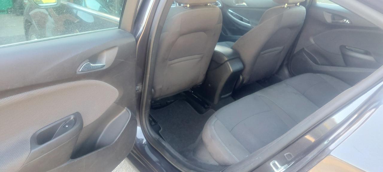 2016 Chevrolet Cruze LT - Photo #25