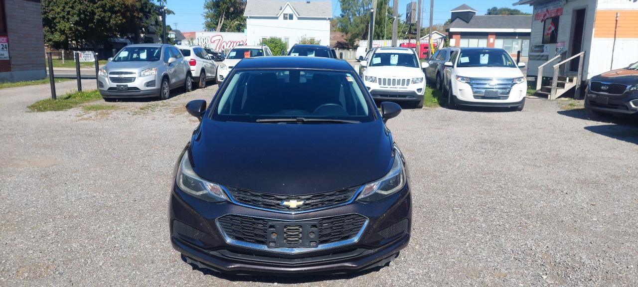2016 Chevrolet Cruze LT Photo4