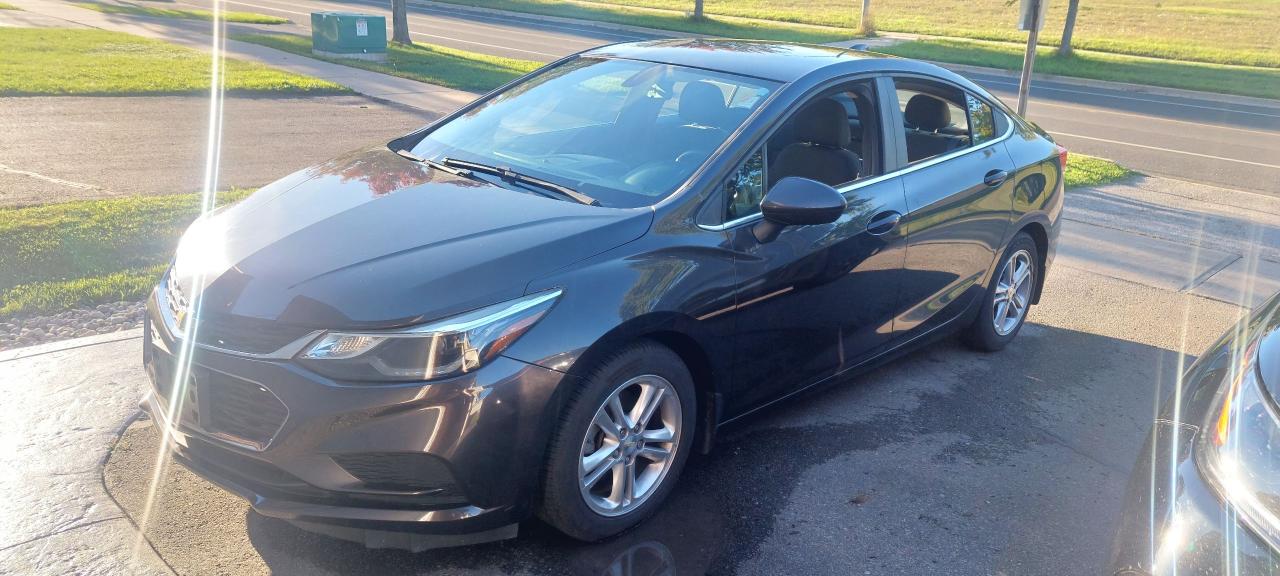 2016 Chevrolet Cruze LT - Photo #6