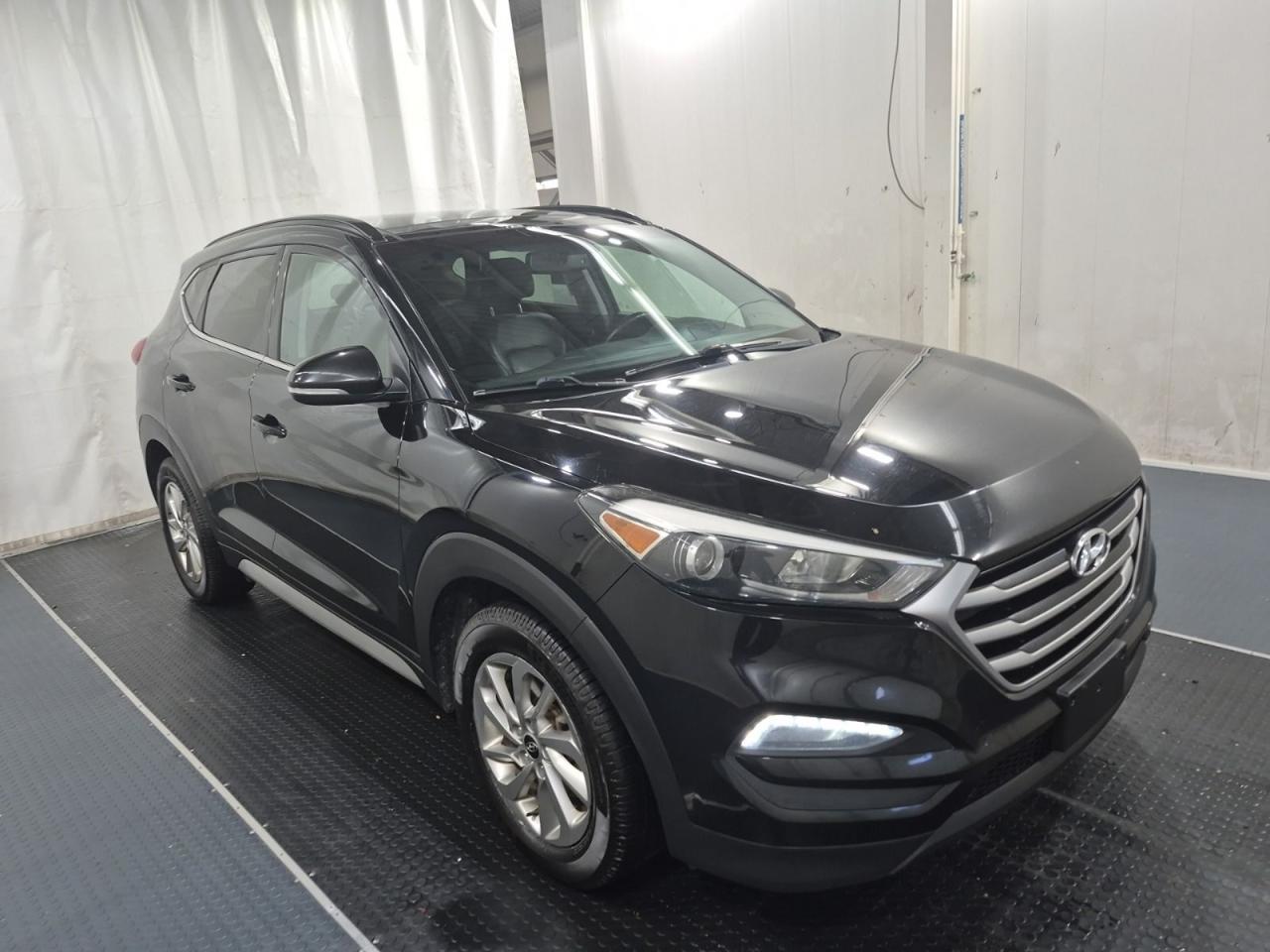 Used 2018 Hyundai Tucson Luxury / FULLY LOADED LTHR / P.ROOF / NAV / AWD for sale in Hamilton, ON