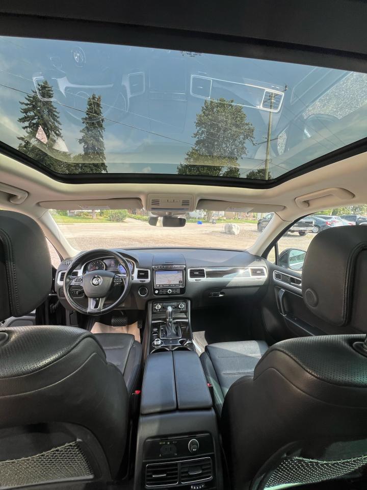 2017 Volkswagen Touareg EXECLINE - Photo #10