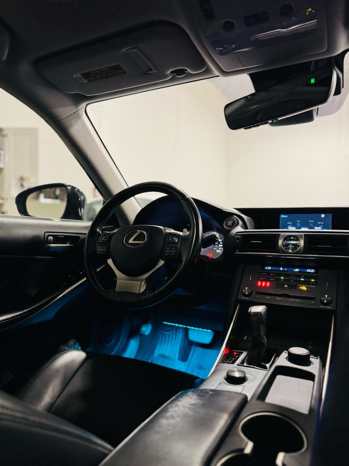 2020 Lexus IS IS 300 - Photo #21
