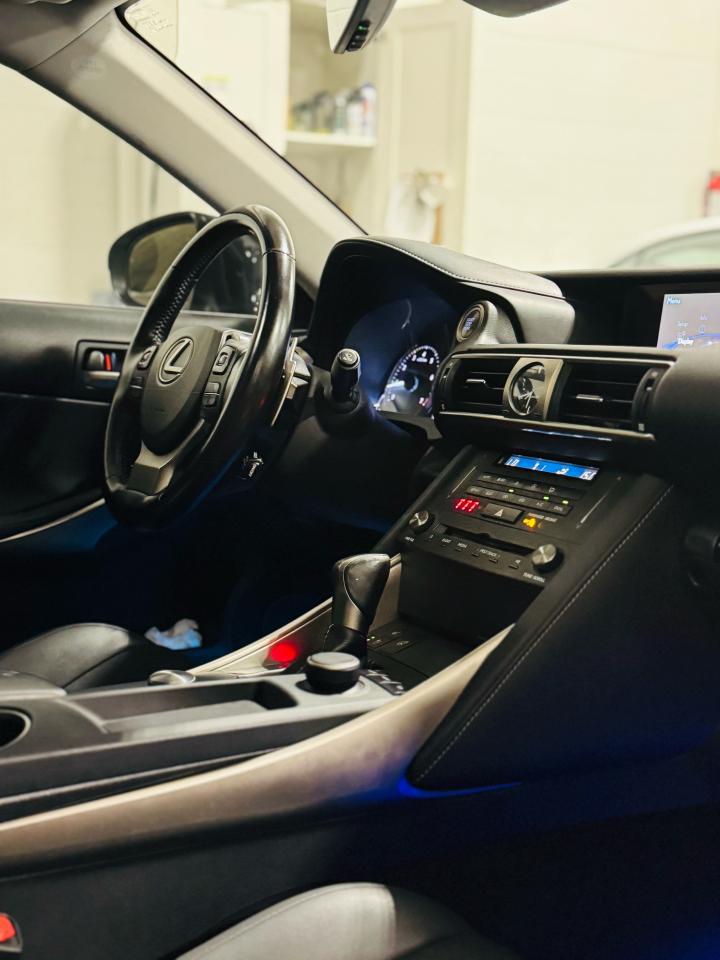 2020 Lexus IS IS 300 - Photo #23