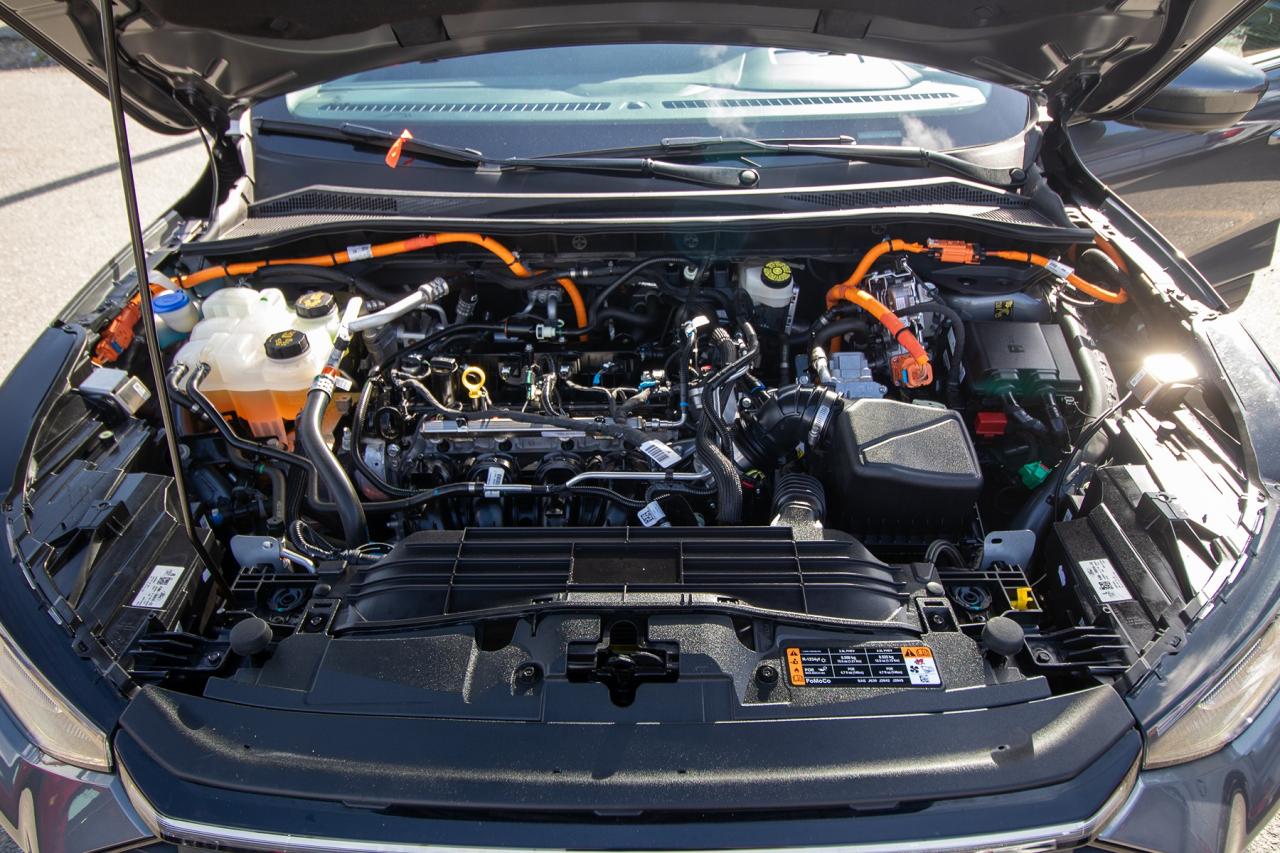 2023 Ford Escape PHEV FWD Photo5