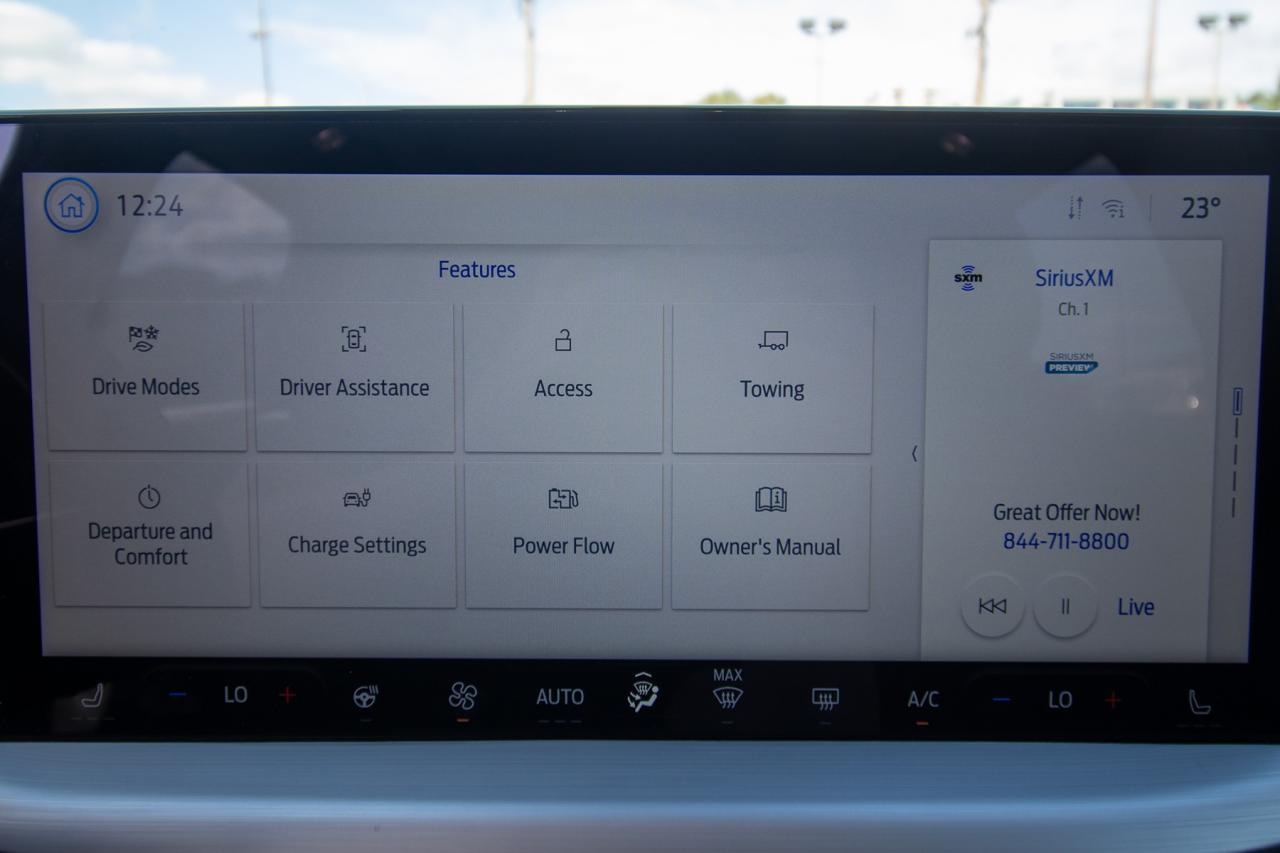 2023 Ford Escape PHEV FWD Photo5
