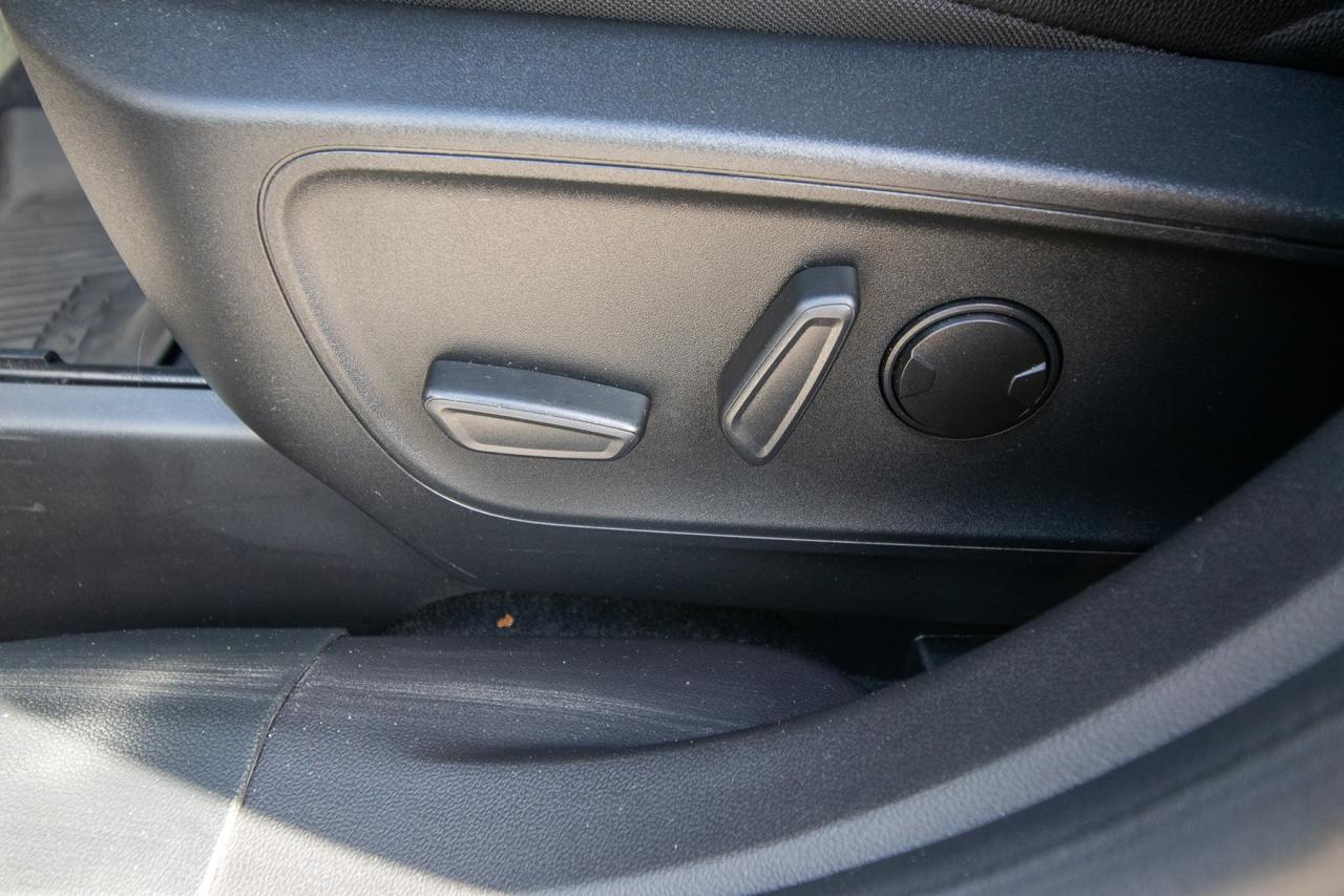 2023 Ford Escape PHEV FWD Photo5