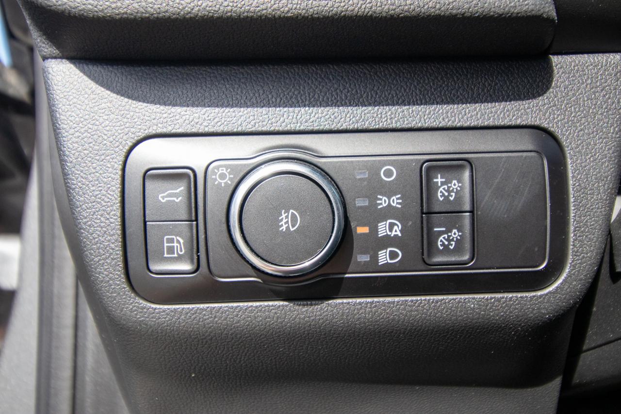 2023 Ford Escape PHEV FWD Photo5