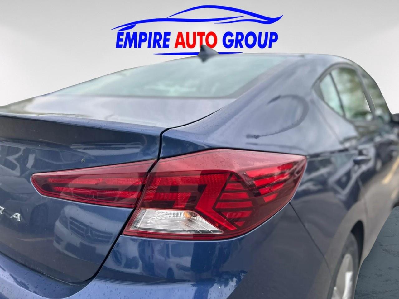 2019 Hyundai Elantra SEL Photo