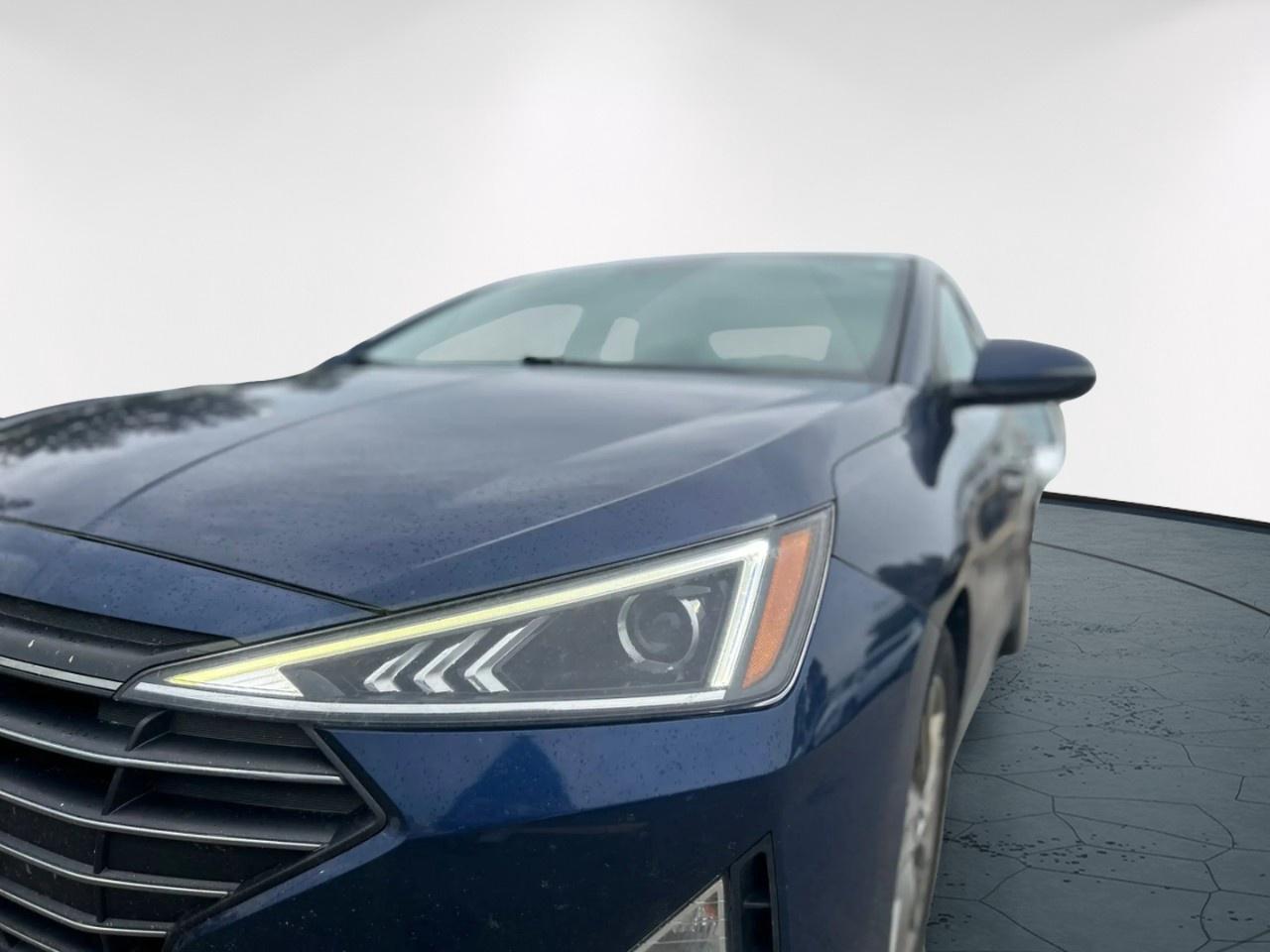 2019 Hyundai Elantra SEL Photo