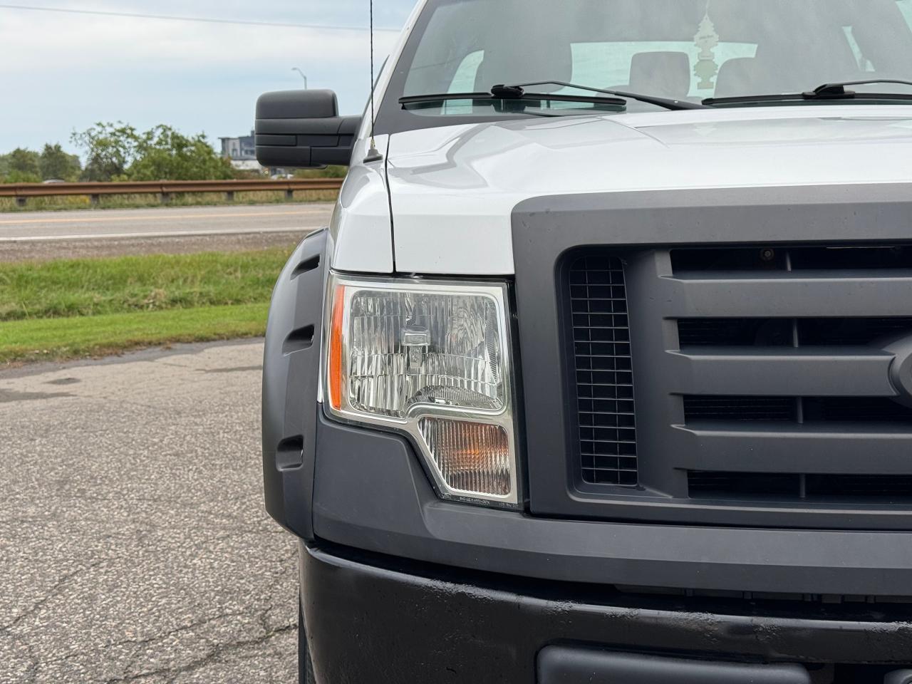 2011 Ford F-150 XL **EXCELLENT WORK TRUCK**CERTIFIED** - Photo #11