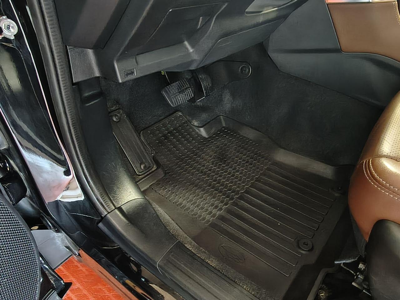 2019 Subaru Forester Premier Photo0