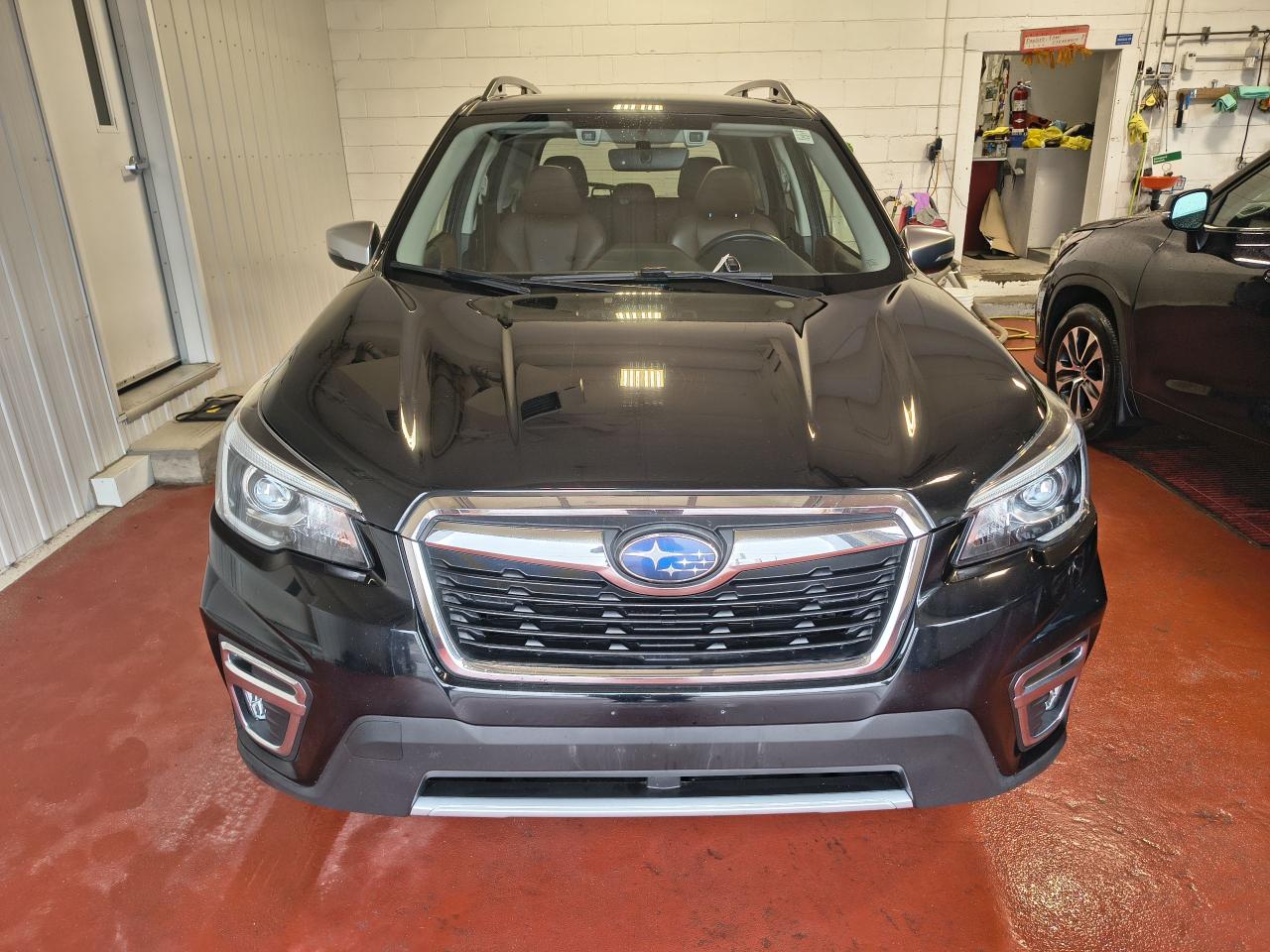 2019 Subaru Forester Premier Photo0