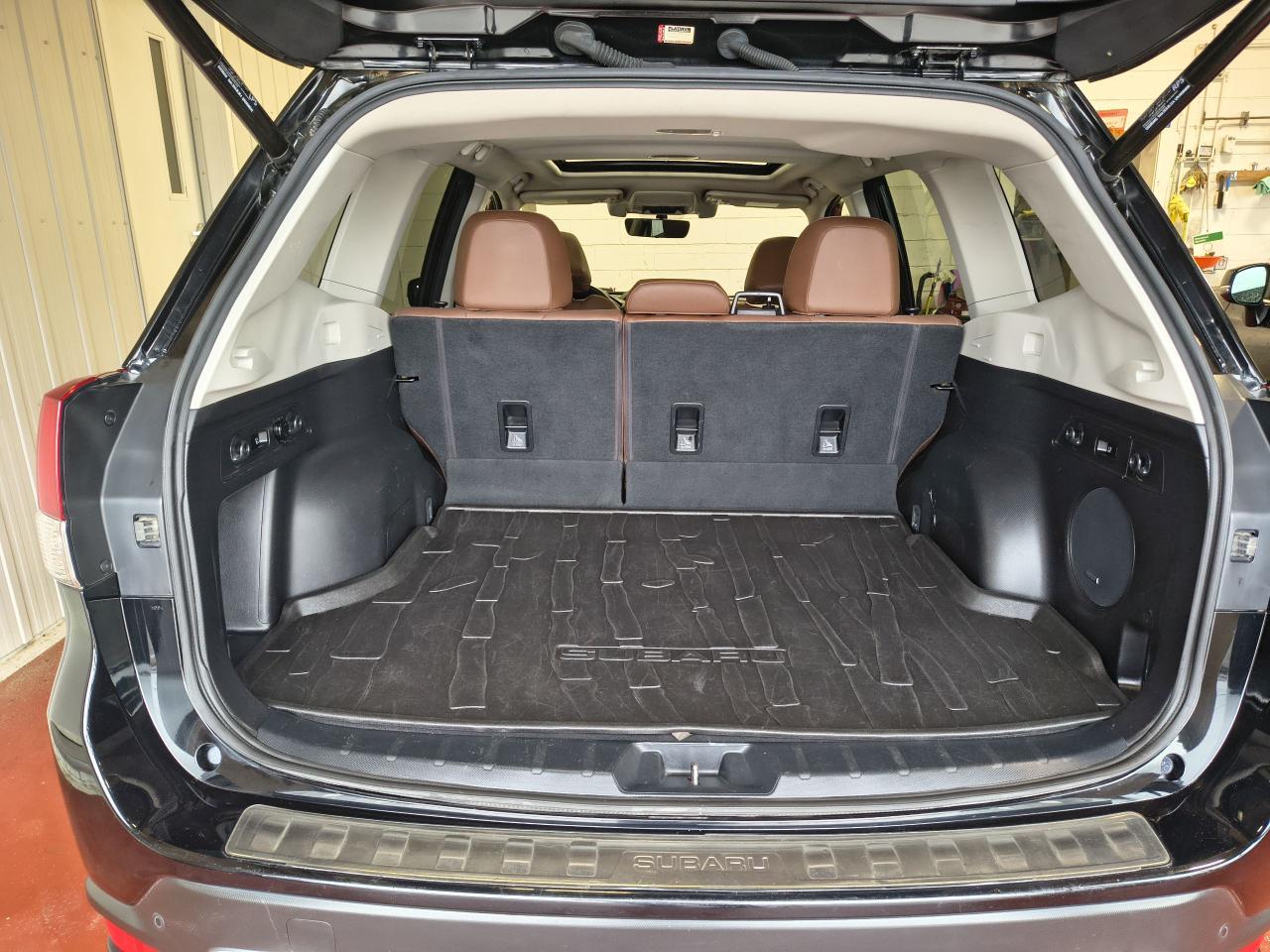 2019 Subaru Forester Premier Photo0