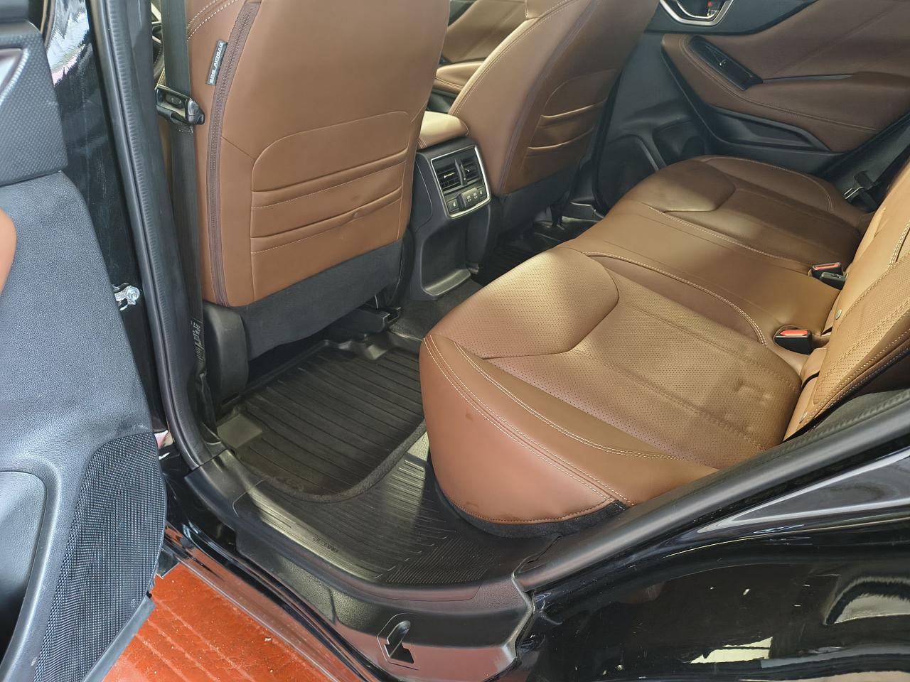 2019 Subaru Forester Premier Photo0
