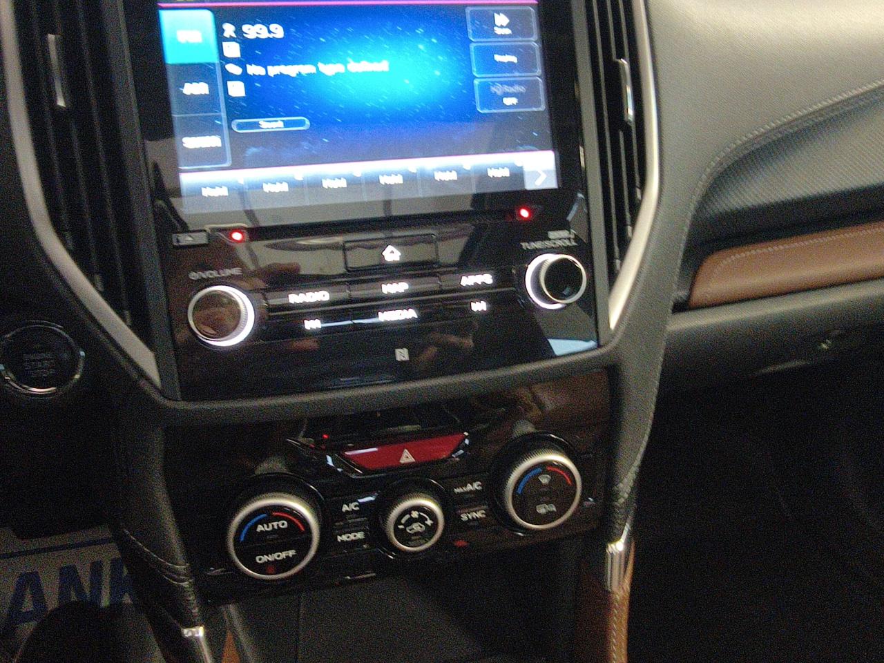 2019 Subaru Forester Premier Photo0