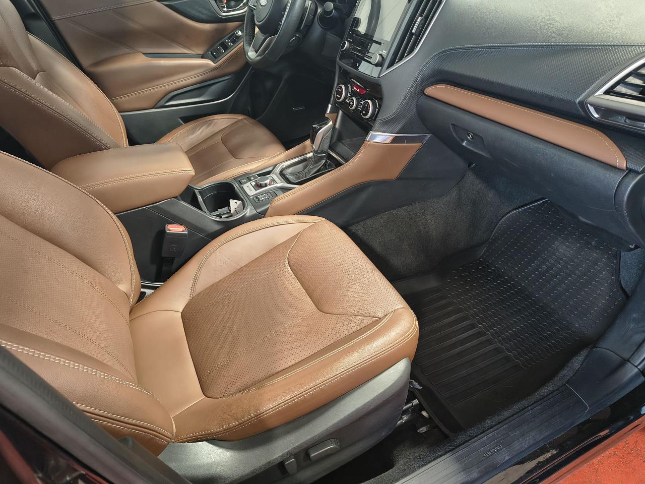 2019 Subaru Forester Premier Photo0