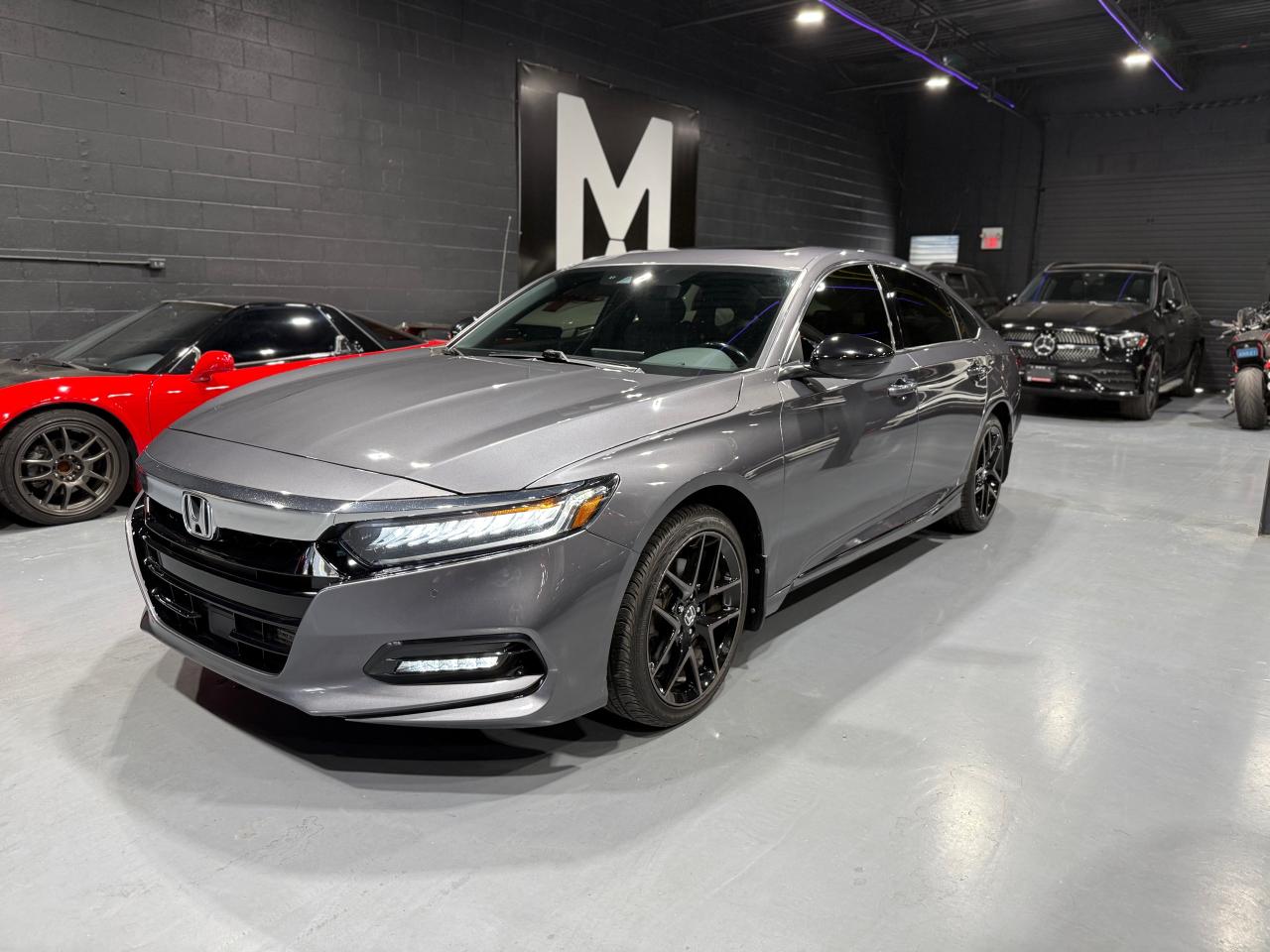 Used 2018 Honda Accord Touring for sale in Mississauga, ON