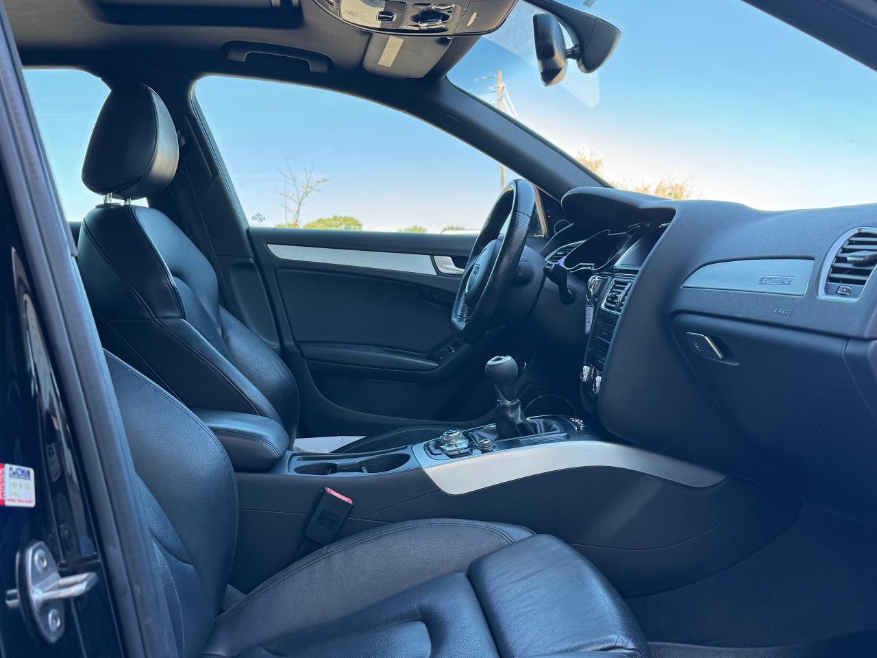 2015 Audi A4 Technik plus **6 SPEED MANUAL** - Photo #30