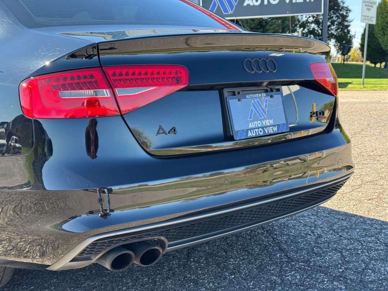 2015 Audi A4 Technik plus **6 SPEED MANUAL** - Photo #14