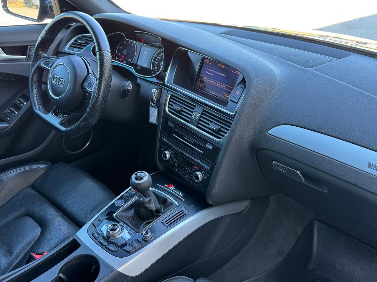 2015 Audi A4 Technik plus **6 SPEED MANUAL** - Photo #31