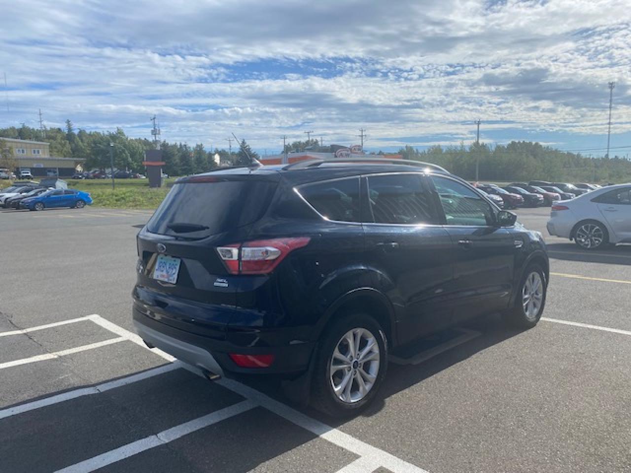 2018 Ford Escape SEL FWD - Photo #4