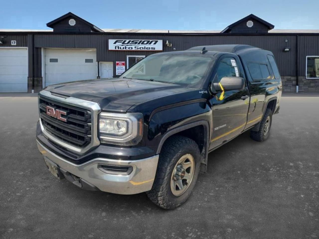 2017 GMC Sierra 1500 5.3LV8-4X4-REG CAB LONG BOX-MATCHING TOPPER