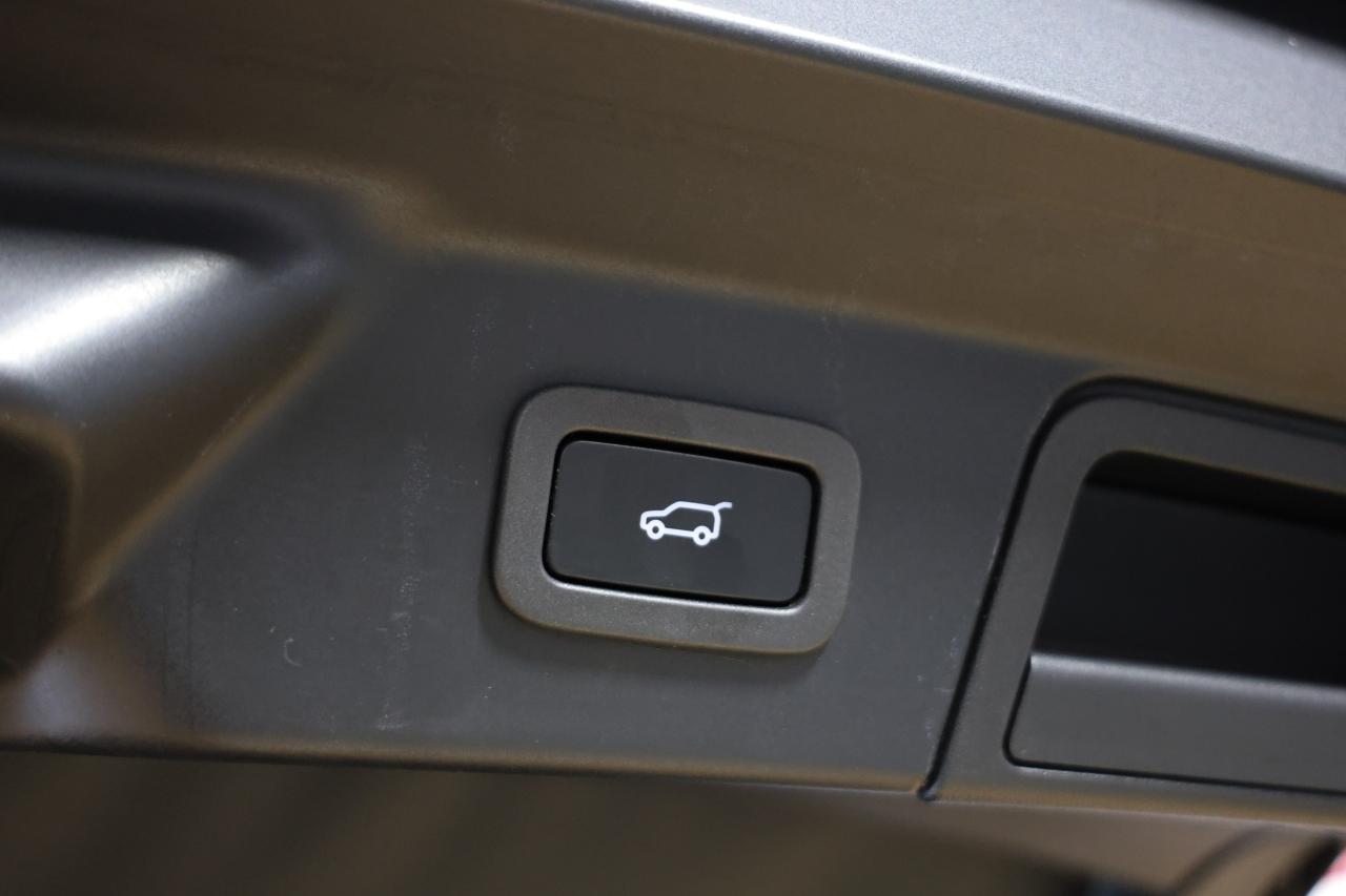 2020 Land Rover Range Rover Velar R-Dynamic S - PANO|NAVI|CAMERA|BLINDSPOT - Photo #22