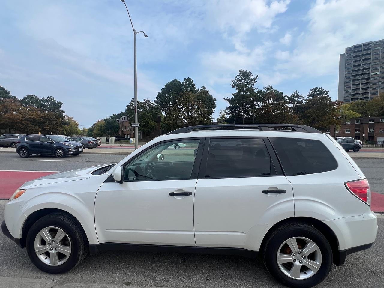 2011 Subaru Forester X Convenience-EXTRA CLEAN-SUV-AWD & MORE! Photo3
