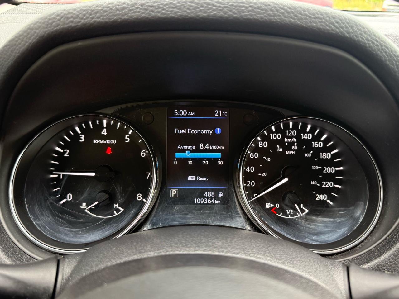 2020 Nissan Rogue SV - Photo #10