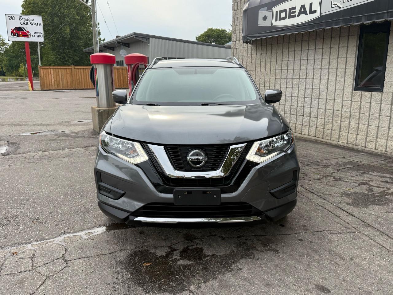 2020 Nissan Rogue SV - Photo #2
