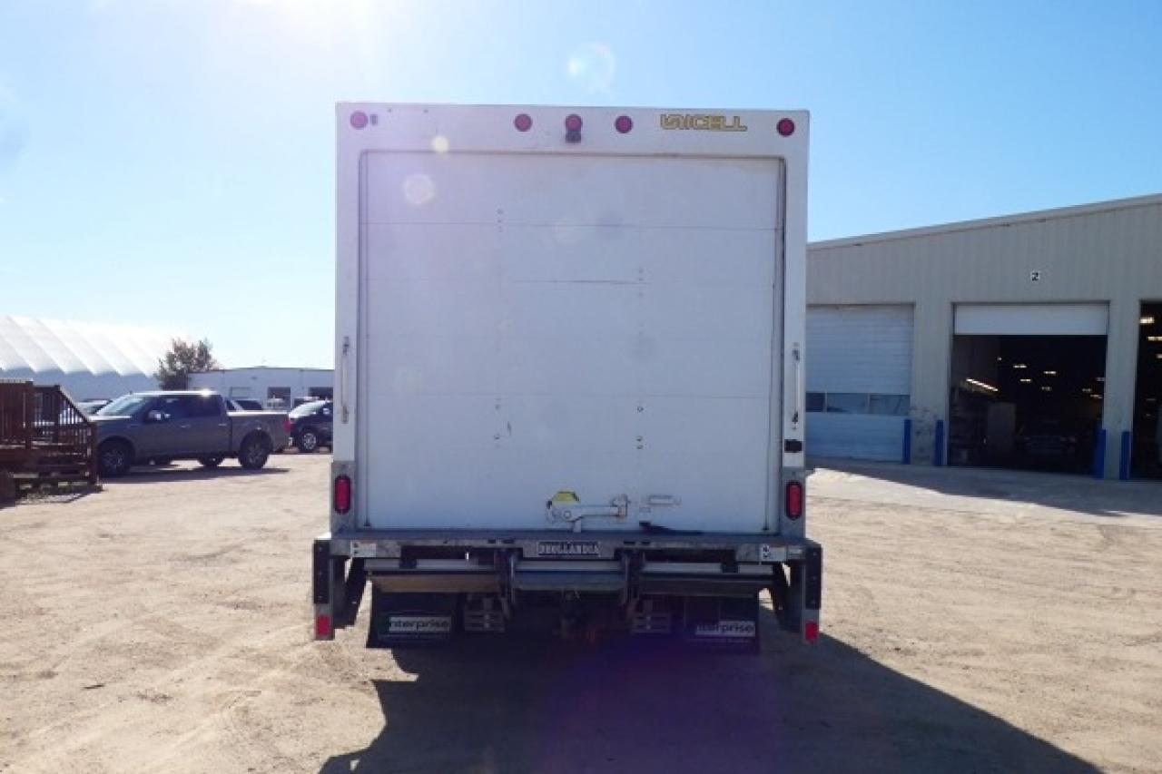 2023 Ford E-450 UNICELL CUBE VAN DRW w/cloth, aftermarket BUC - Photo #7