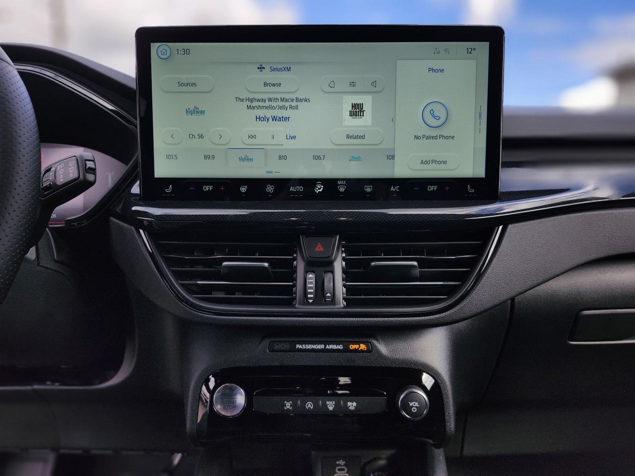 2025 Ford Escape ST-Line Select AWD Photo5