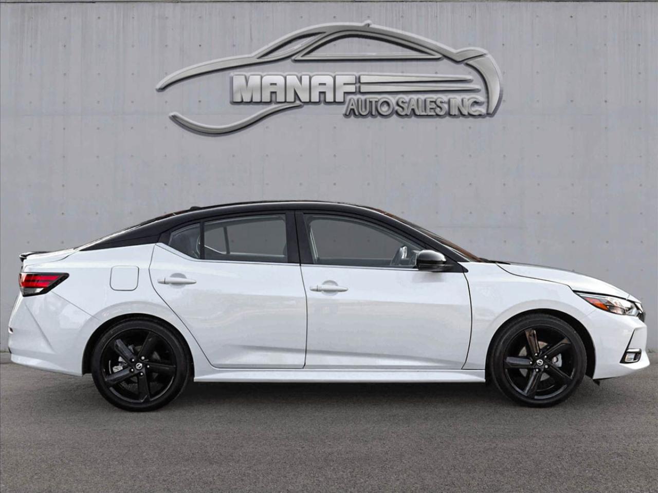 2023 Nissan Sentra SR Midnight Edition Photo3