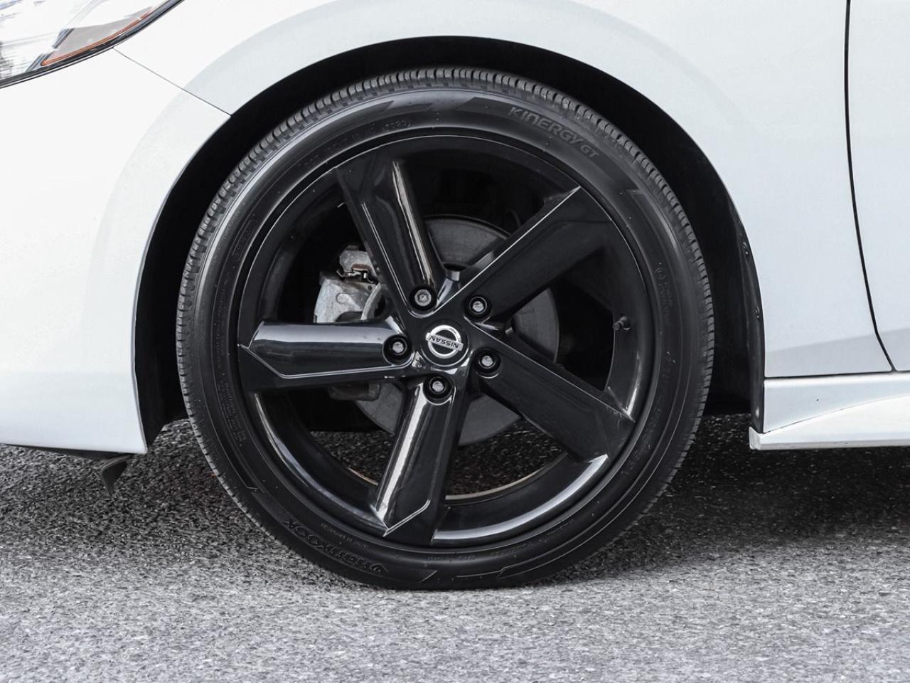 2023 Nissan Sentra SR Midnight Edition Photo