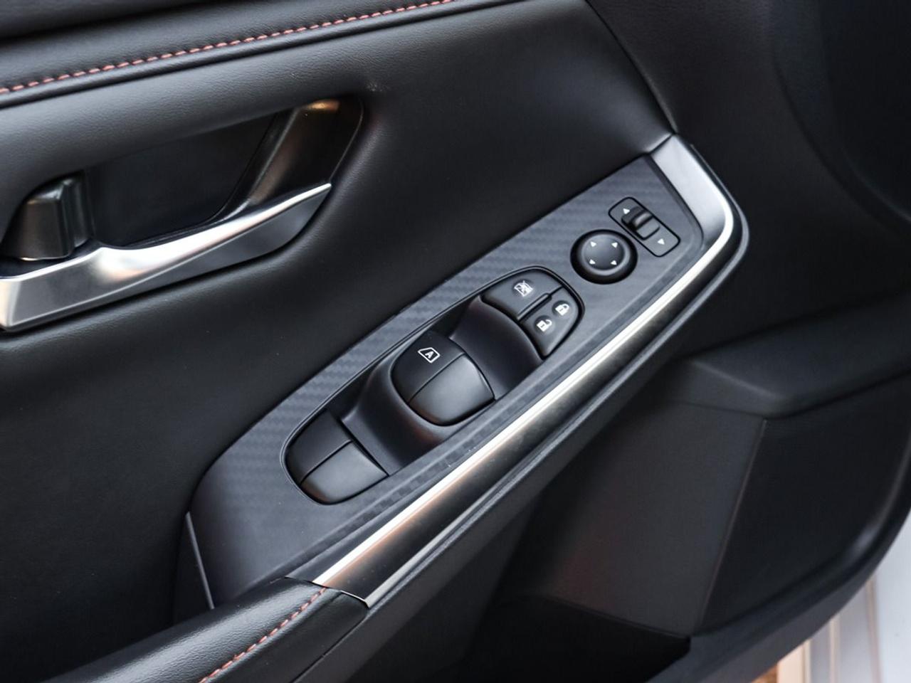 2023 Nissan Sentra SR Midnight Edition Photo