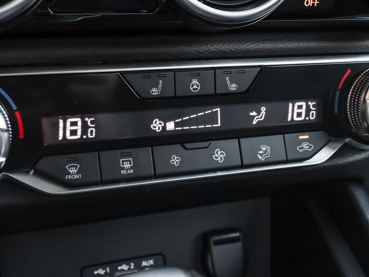 2023 Nissan Sentra SR Midnight Edition Photo