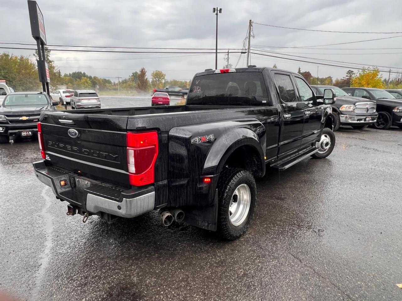 2021 Ford SUPER DUTY F-350 DRW XLT - Photo #5
