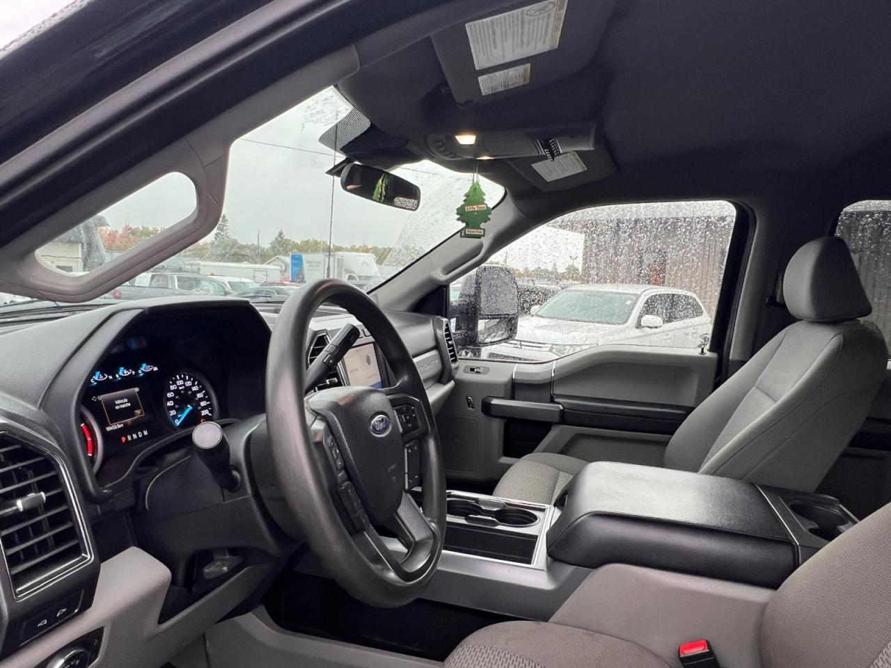 2021 Ford SUPER DUTY F-350 DRW XLT - Photo #9