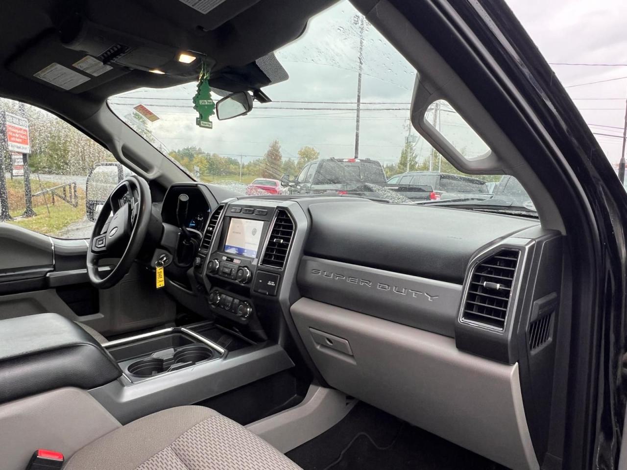 2021 Ford SUPER DUTY F-350 DRW XLT - Photo #10