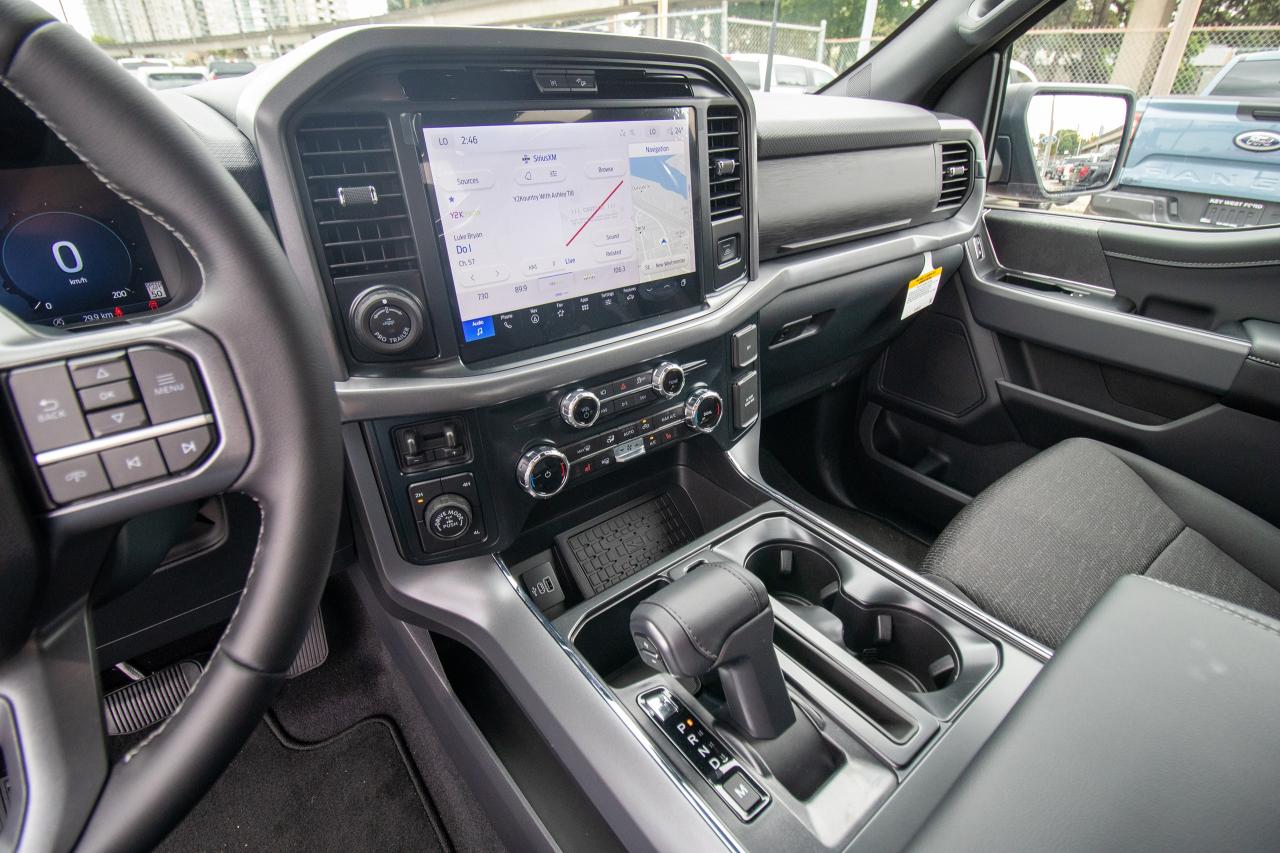 2025 Ford F-150 XLT 4WD SuperCrew 5.5' Box Photo5