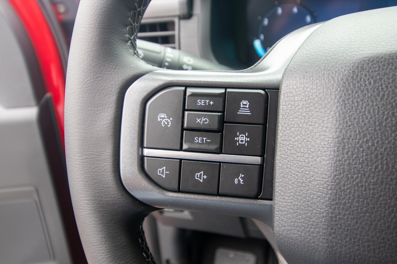 2025 Ford F-150 XLT 4WD SuperCrew 5.5' Box Photo5