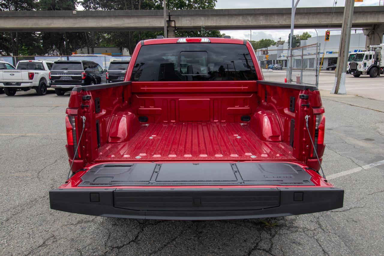 2025 Ford F-150 XLT 4WD SuperCrew 5.5' Box Photo5