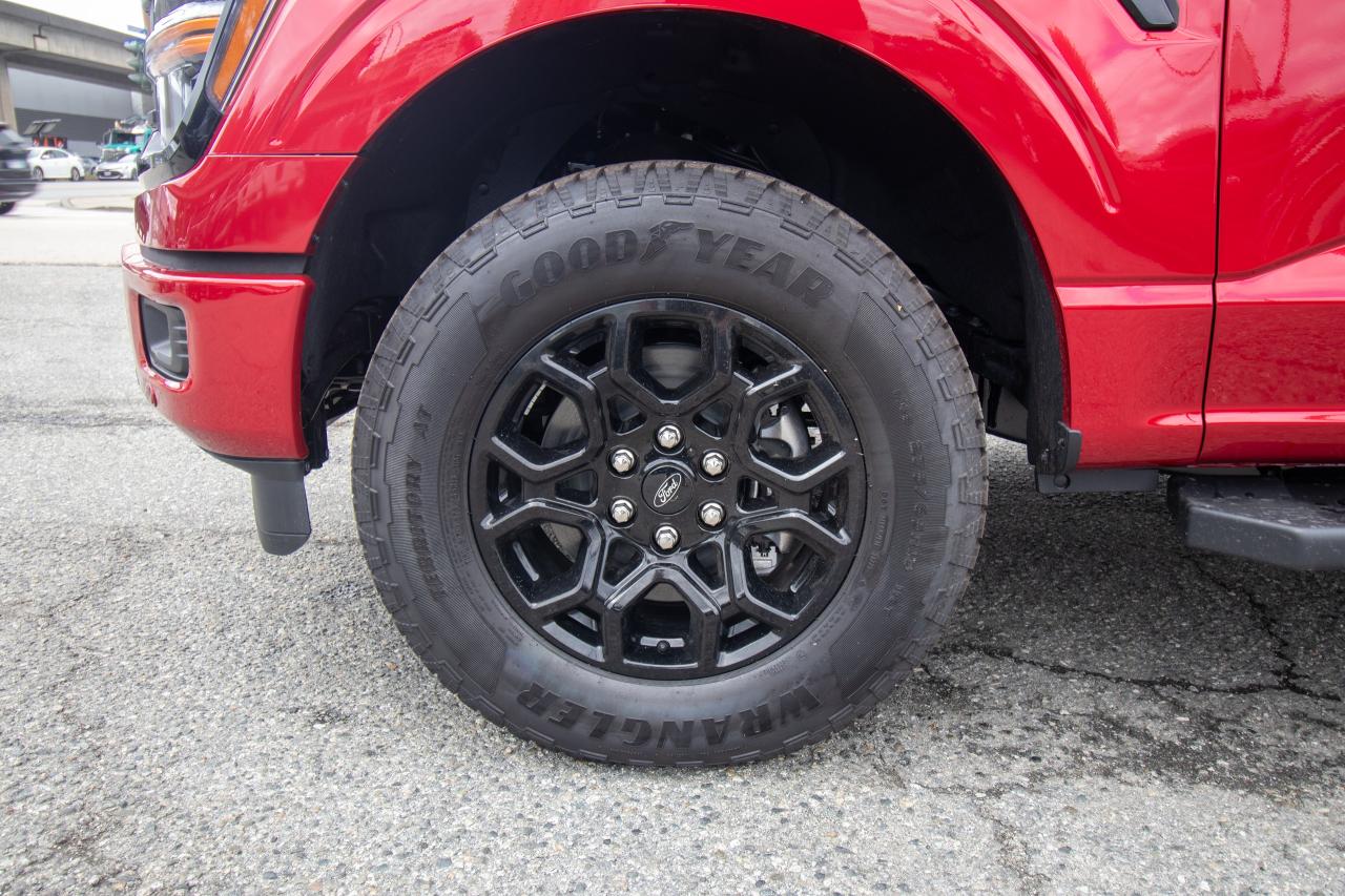 2025 Ford F-150 XLT 4WD SuperCrew 5.5' Box Photo5