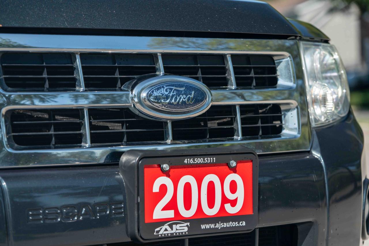 2009 Ford Escape XLT - Photo #7