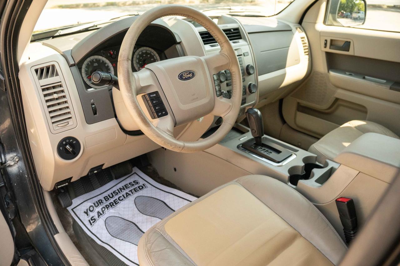 2009 Ford Escape XLT - Photo #22